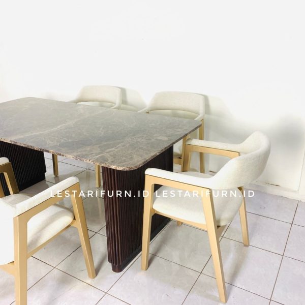 Sekuro Dining Table set - Image 3