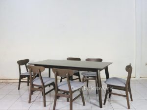 Teak Minimalist Dining Set