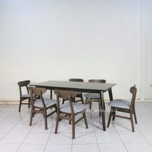 Teak Minimalist Dining Set