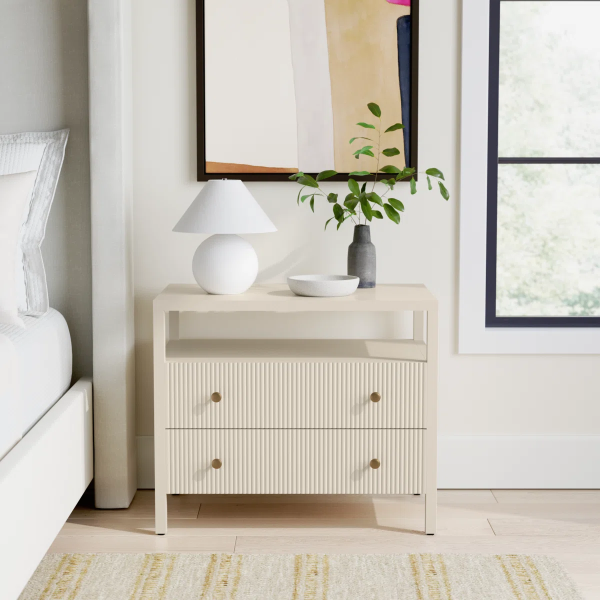 Jann ete bedside - Image 2
